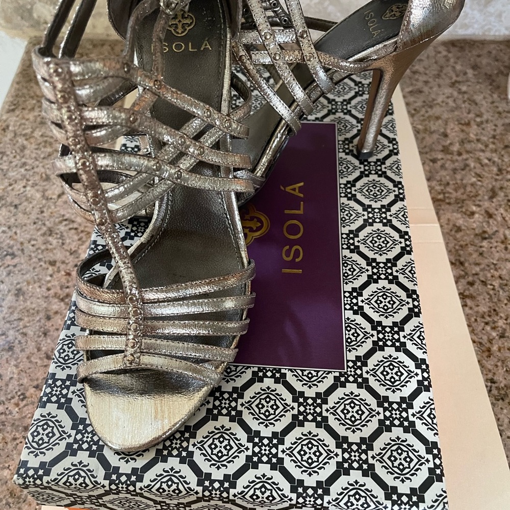 ISOLA HIGH HEEL SANDELS Size 8